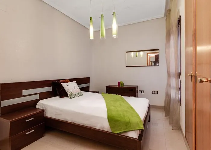 With Terrace On The Locos * Torrevieja