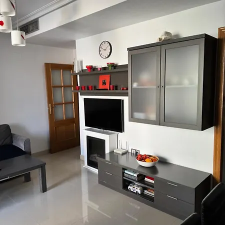 With Terrace On The Locos شقة تورّيفيِخا